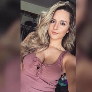 Meet your Posher, Maddie